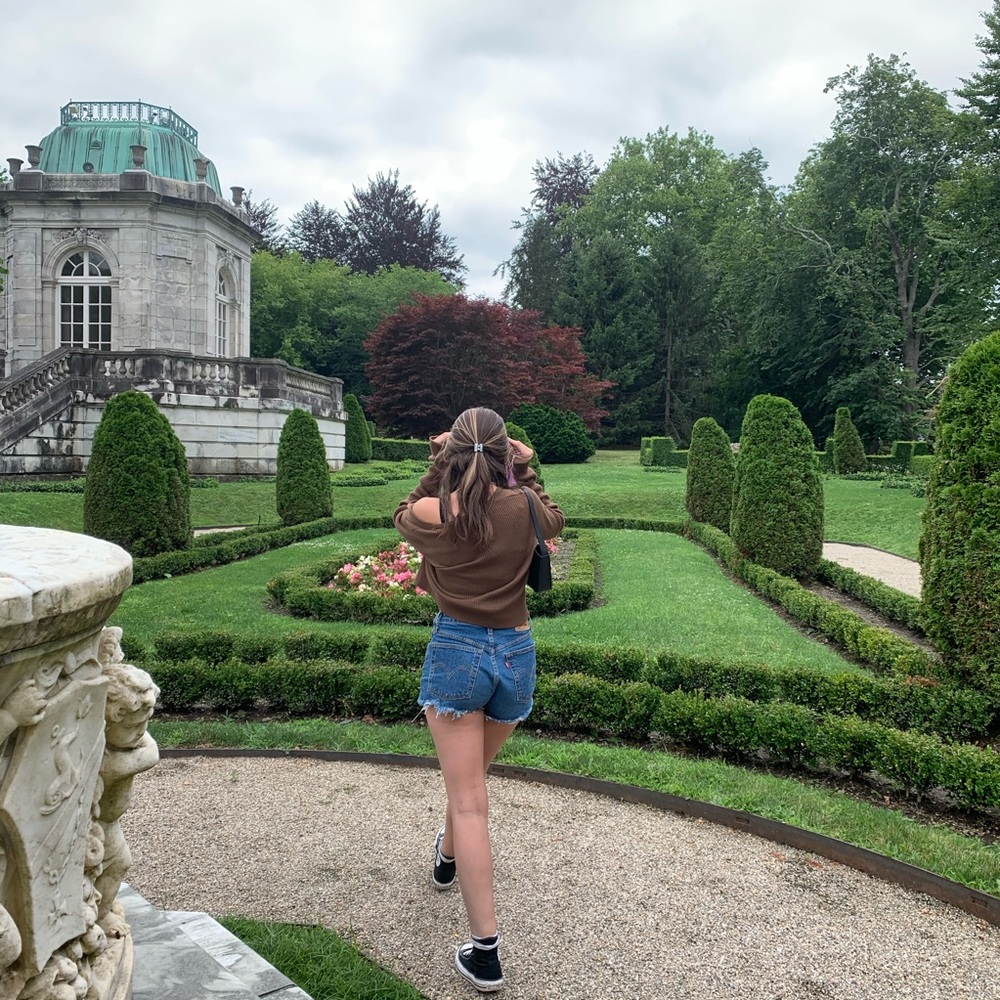 Meet your Posher, Grace